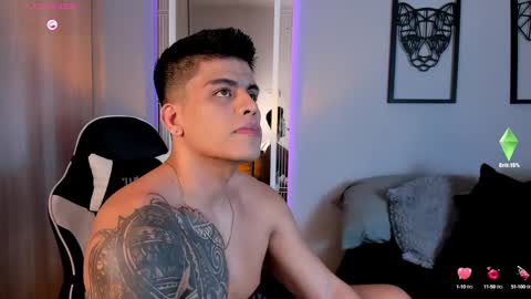 Snapshot of tyler_muscle chatting on 12-20-24, 12:30 David online show from 12-20-24, 12:30