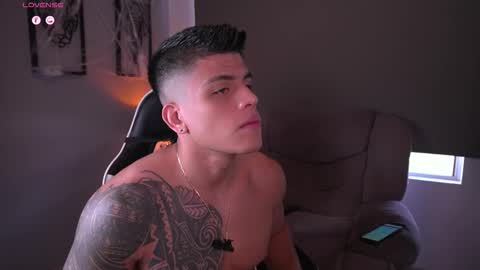 David online show from 10-26-25, 01:39