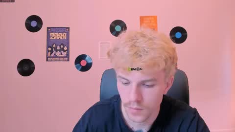 tyler_wolf_ online show from 05-08-26, 09:47