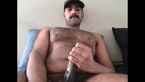 tylerd45637 online show from 12-01-25, 07:13