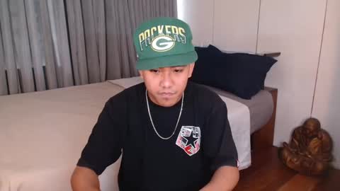 Snapshot of tylerwatson22 chatting on 12-15-24, 01:46 tyler online show from 12-15-24, 01:46