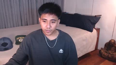 Snapshot of tylerwatson22 chatting on 12-17-24, 02:12 tyler online show from 12-17-24, 02:12