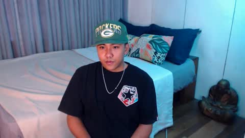 Snapshot of tylerwatson22 chatting on 12-20-24, 07:22 tyler online show from 12-20-24, 07:22