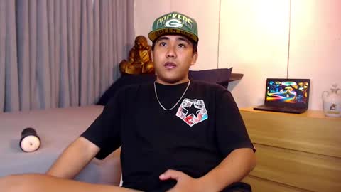 Snapshot of tylerwatson22 chatting on 01-11-25, 06:45 tyler online show from 01-11-25, 06:45