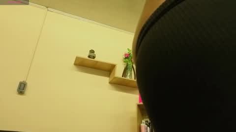 tylla__ online show from 02-17-26, 02:30