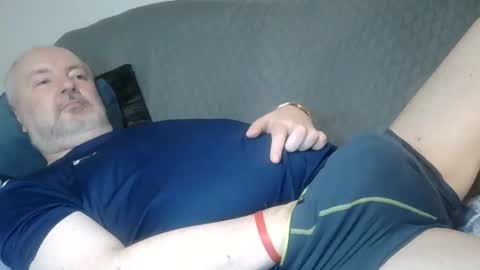 Snapshot of tymoteus chatting on 10-27-25, 05:28 tymoteus online show from 10-27-25, 05:28