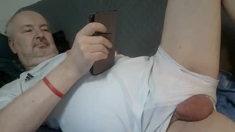 Snapshot of tymoteus chatting on 10-30-25, 06:41 tymoteus online show from 10-30-25, 06:41