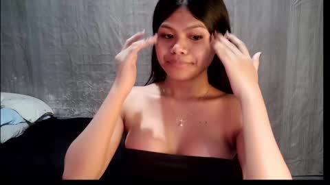 Snapshot of tyradine chatting on 11-16-25, 11:16 tyradine3 online show from 11-16-25, 11:16