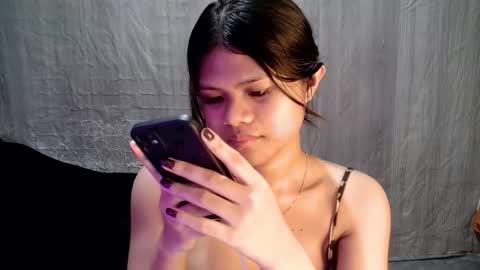 Snapshot of tyradine chatting on 11-18-25, 11:47 tyradine3 online show from 11-18-25, 11:47