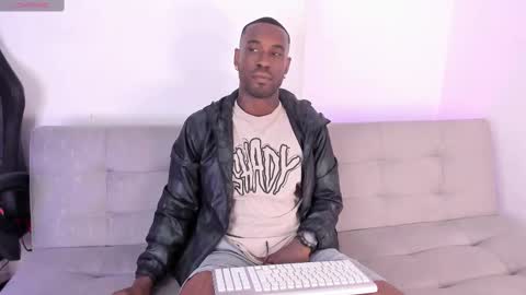 Snapshot of tyron_rulers chatting on 02-14-25, 12:09 Dvid Rullers online show from 02-14-25, 12:09