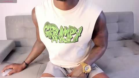 Snapshot of tyron_rulers chatting on 02-26-25, 10:53 Dvid Rullers online show from 02-26-25, 10:53