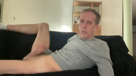 Snapshot of tyronev70 chatting on 09-12-25, 04:51 Ty online show from 09-12-25, 04:51