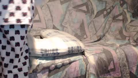 Helena and Tyson online show from 01-04-25, 05:27