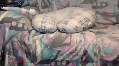 Helena and Tyson online show from 02-15-26, 04:31