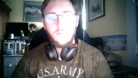 Snapshot of tytybout chatting on 03-19-26, 06:01 Tytybout online show from 03-19-26, 06:01