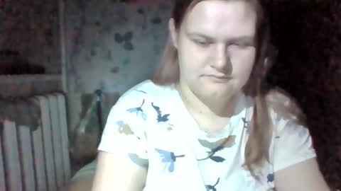 Snapshot of tyuoooy3 chatting on 09-18-25, 02:13 Tyuoooy3s online show from 09-18-25, 02:13