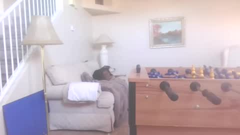 Azelia B online show from 01-15-25, 11:40