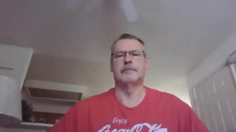 Snapshot of ubermann81 chatting on 10-18-25, 07:36 Ubes online show from 10-18-25, 07:36