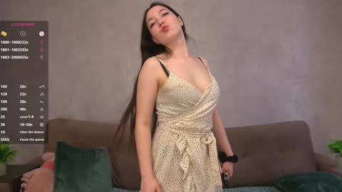 Lili online show from 02-01-25, 10:15