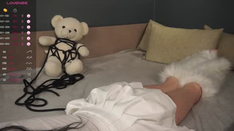 Lili online show from 02-02-25, 02:06