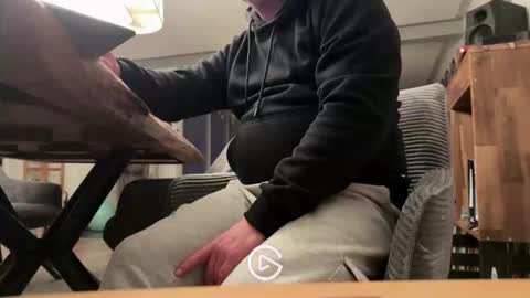 ueberdruck01 online show from 12-21-25, 10:39