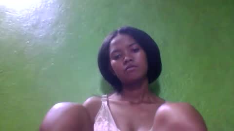 ueschancheuse online show from 04-18-26, 07:07