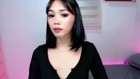 Snapshot of ughliah chatting on 03-02-26, 12:45 urbbgirl alliah online show from 03-02-26, 12:45