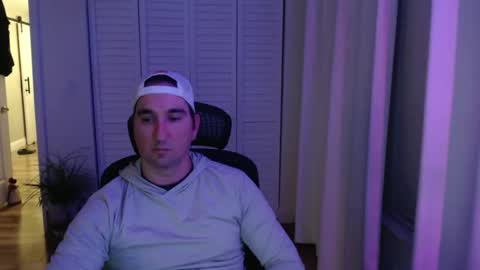 uglyduck3532 online show from 12-18-25, 04:29