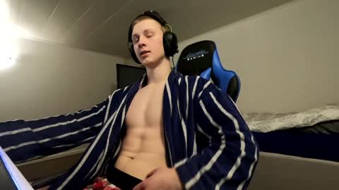 Snapshot of uijiujui chatting on 01-05-25, 09:36 uijiujui online show from 01-05-25, 09:36