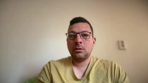 ukhalid82 online show from 04-18-26, 11:47