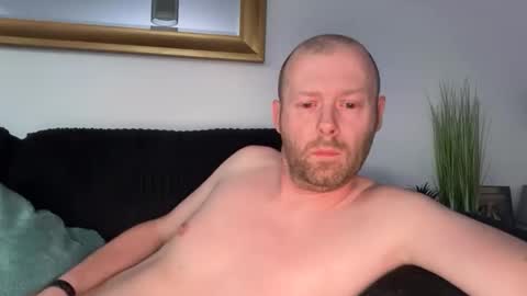Snapshot of ukmatty3 chatting on 04-30-26, 07:53 ukmatty3 online show from 04-30-26, 07:53