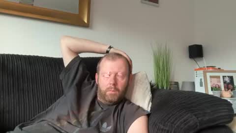 ukmatty3 online show from 06-12-26, 08:19