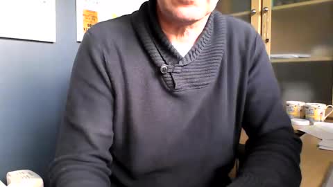 Snapshot of ukshowall chatting on 02-27-26, 11:54 mark online show from 02-27-26, 11:54