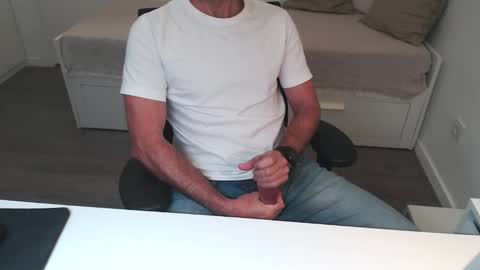 Snapshot of ulep chatting on 10-23-25, 09:41 Ulep online show from 10-23-25, 09:41