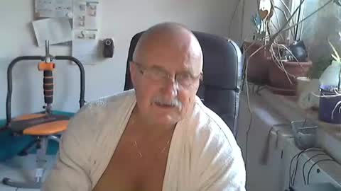 Ulrich online show from 05-18-26, 06:14