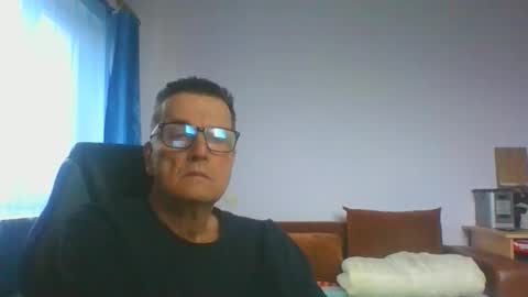 ulmeni4 online show from 02-11-26, 06:51