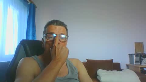 ulmeni4 online show from 03-18-26, 07:44