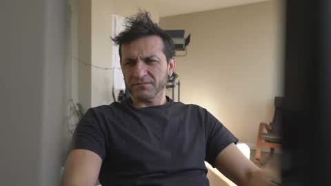 Snapshot of ultratoaster chatting on 03-04-25, 04:52 ultratoaster online show from 03-04-25, 04:52