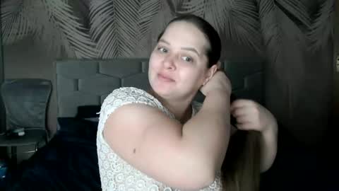 Ulyana online show from 01-04-25, 12:27