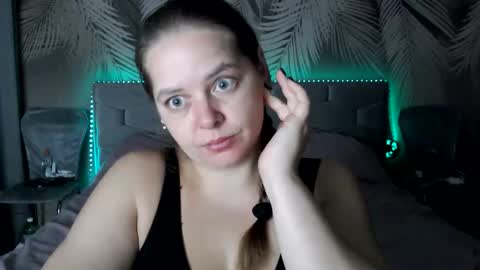 Ulyana online show from 10-31-25, 07:20