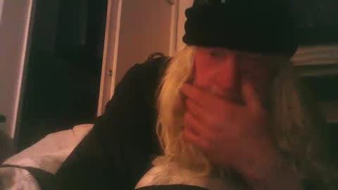 umbrado online show from 03-02-25, 07:54