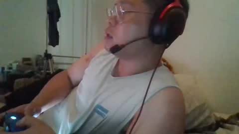 Snapshot of umdenny chatting on 03-26-26, 05:24 Dennythetruth online show from 03-26-26, 05:24