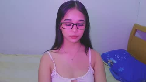 Snapshot of umi_pinay69xx chatting on 04-10-26, 03:50 umi online show from 04-10-26, 03:50