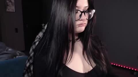 Julia online show from 02-18-25, 01:11