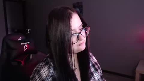 Julia online show from 03-04-25, 08:57