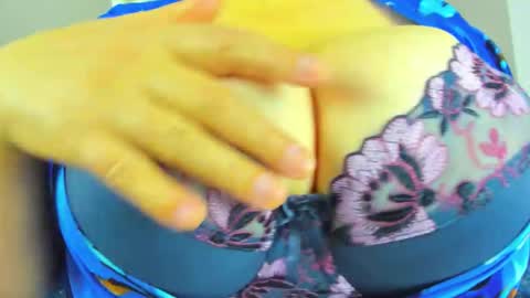 umnizza7777 online show from 10-27-25, 08:29