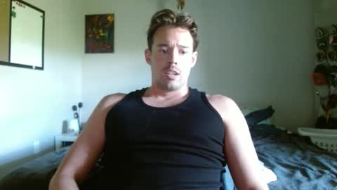 Snapshot of umphreak42 chatting on 05-02-26, 08:03 Andrew online show from 05-02-26, 08:03