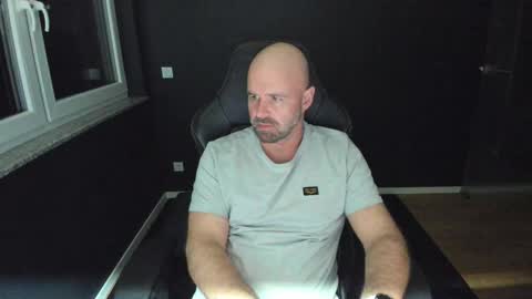 Uncle Bear online show from 11-08-25, 12:33