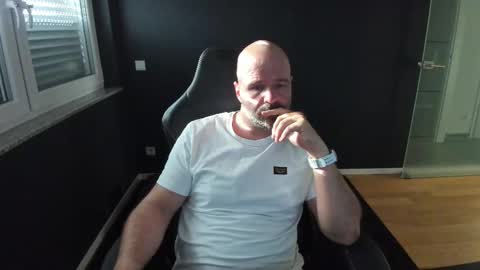 Uncle Bear online show from 11-12-25, 09:53