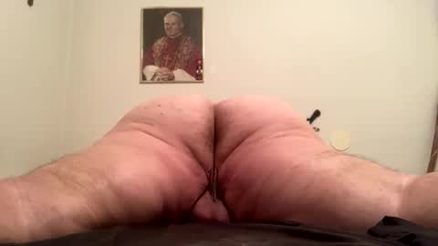 Hairy Sally online show from 10-23-25, 01:27